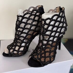 Nine West Black Heels with Cutout Design